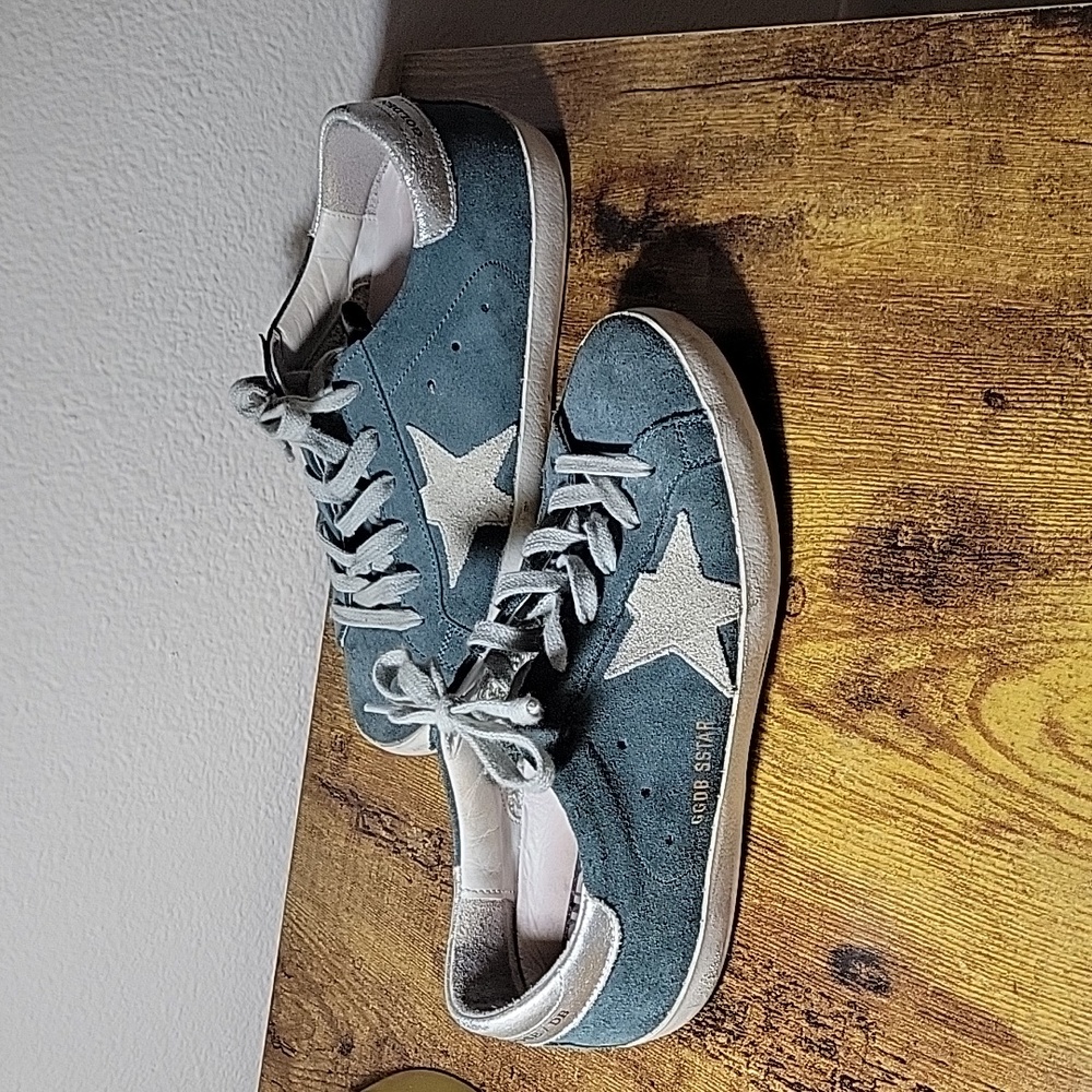Casual shoes